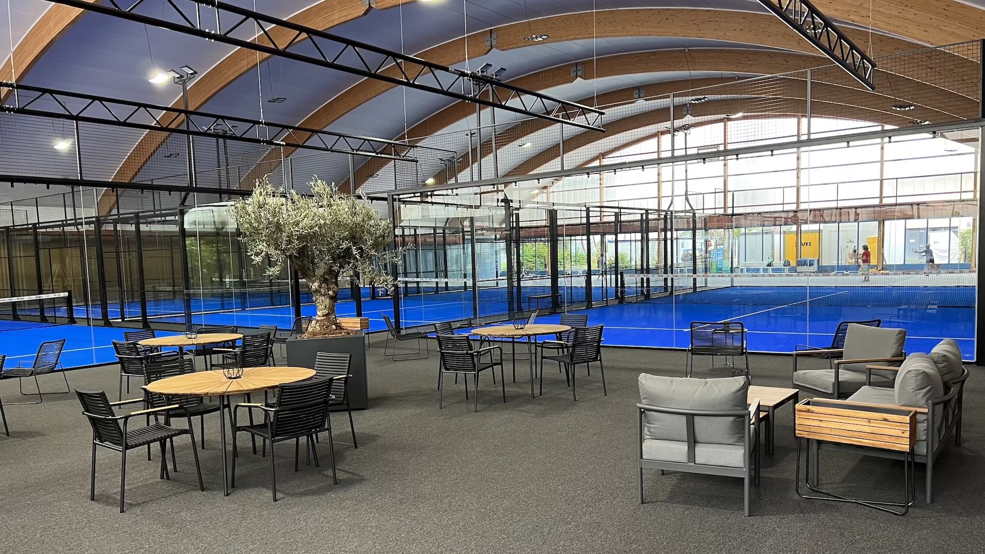Panorama Padel Courts indoor Kreuzlingen